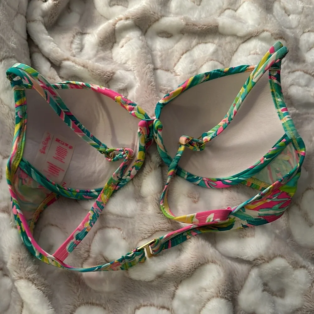 Lilly Pulitzer swim top size 2 - Picture 4 of 4